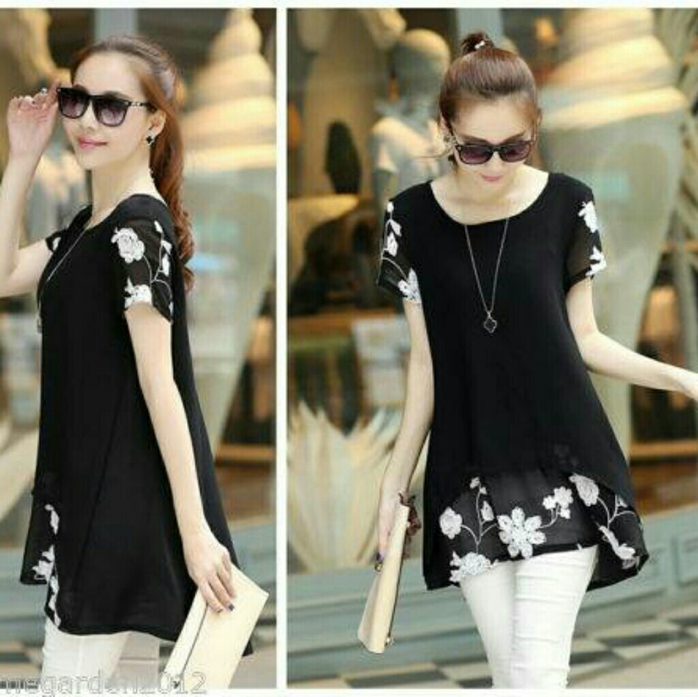 Kids,Girls Blouse in Size Large , New with tag